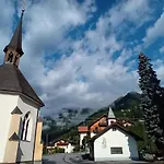 Haus Edelweiss Moelltal