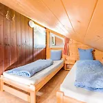 Apartment Haus Edelweiss Moelltal