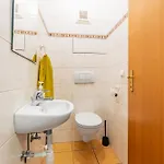 Haus Edelweiss Moelltal Apartment