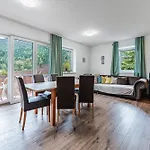 Haus Edelweiss Moelltal Apartment *