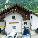 Haus Edelweiss Moelltal *