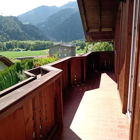 Haus Edelweiss Moelltal * Флаттах