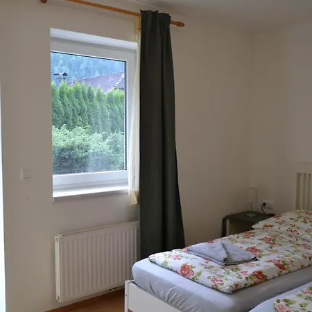 Haus Edelweiss Moelltal Апартаменты Флаттах