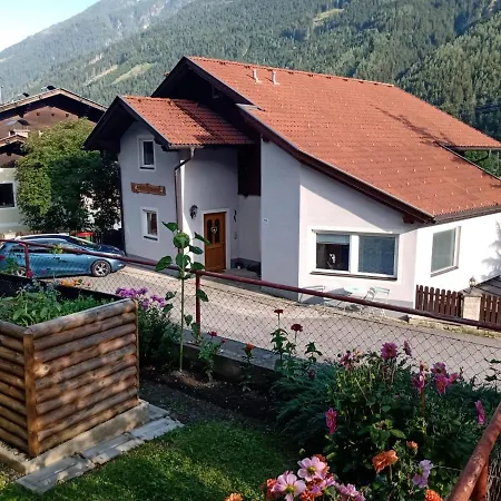 Haus Edelweiss Moelltal Флаттах
