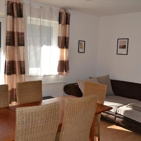 Haus Edelweiss Moelltal Апартаменты *