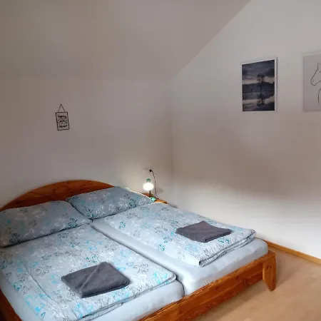 Haus Edelweiss Moelltal Апартаменты Флаттах