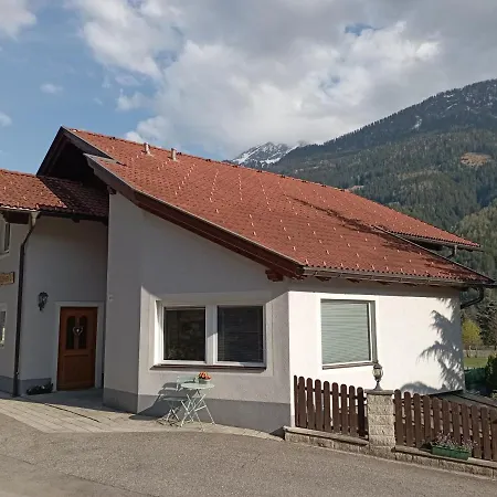 Haus Edelweiss Moelltal