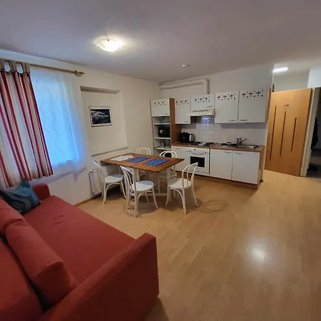 Haus Edelweiss Moelltal Appartement *