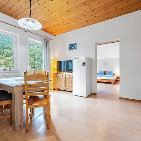 Apartment Haus Edelweiss Moelltal