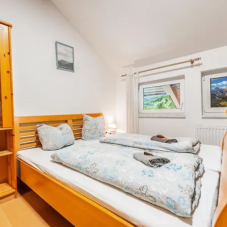 Haus Edelweiss Moelltal Appartamento *
