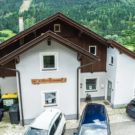 Haus Edelweiss Moelltal *