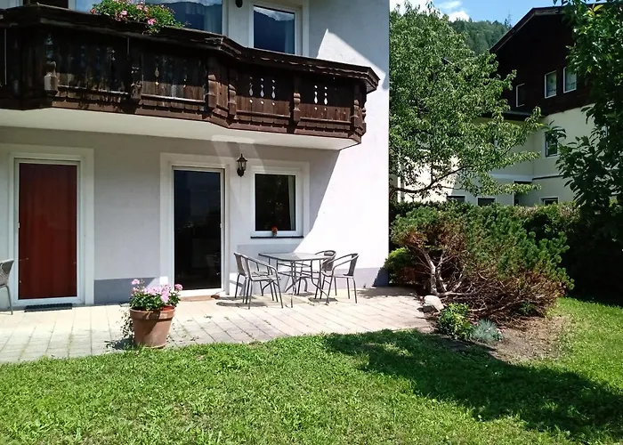 Haus Edelweiss Moelltal Apartment