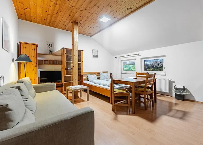 Haus Edelweiss Moelltal Apartment